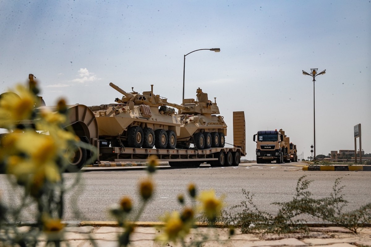 صورة قديمة من تدريبات عسكرية وليست تعزيزات سعودية إلى اليمن